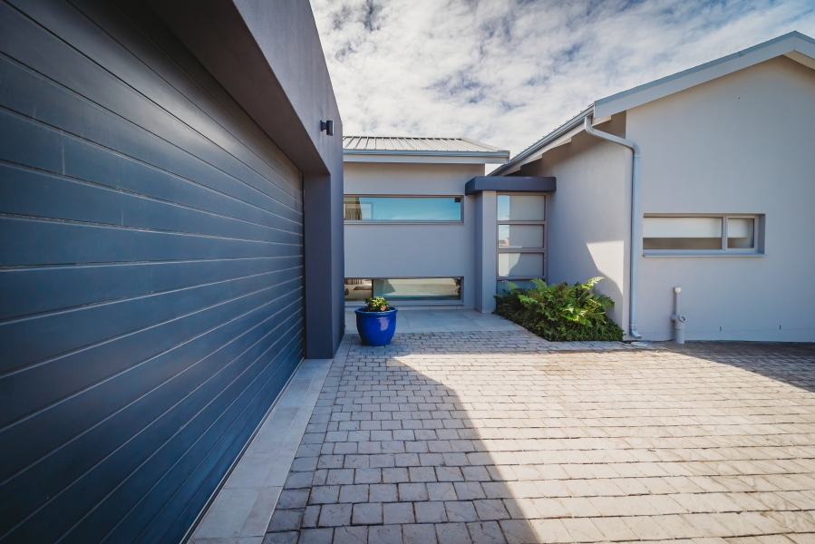 3 Bedroom Property for Sale in Earls Court Lifestyle Estate Western Cape
